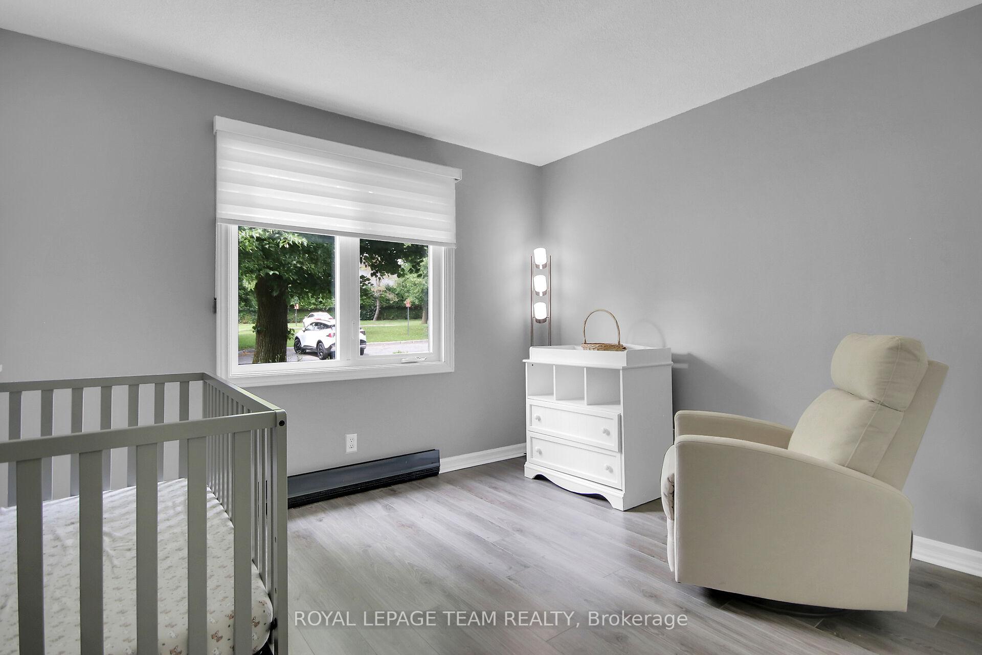 Photo 29 of Unit B, 10 Stonehill Court, Ottawa, Kanata - Bridlewood — HOMEH