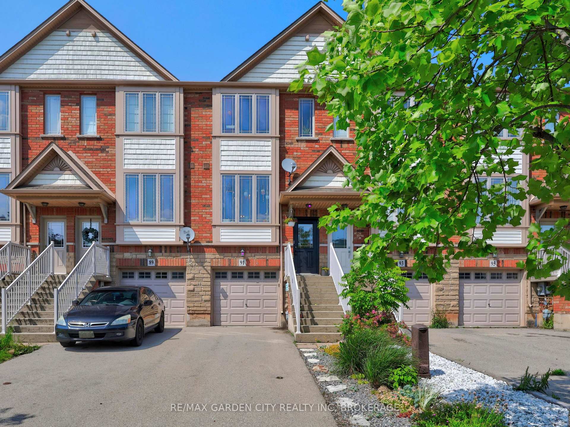 Photo 1 of 91 Willow Lane, Grimsby, Grimsby West — HOMEH
