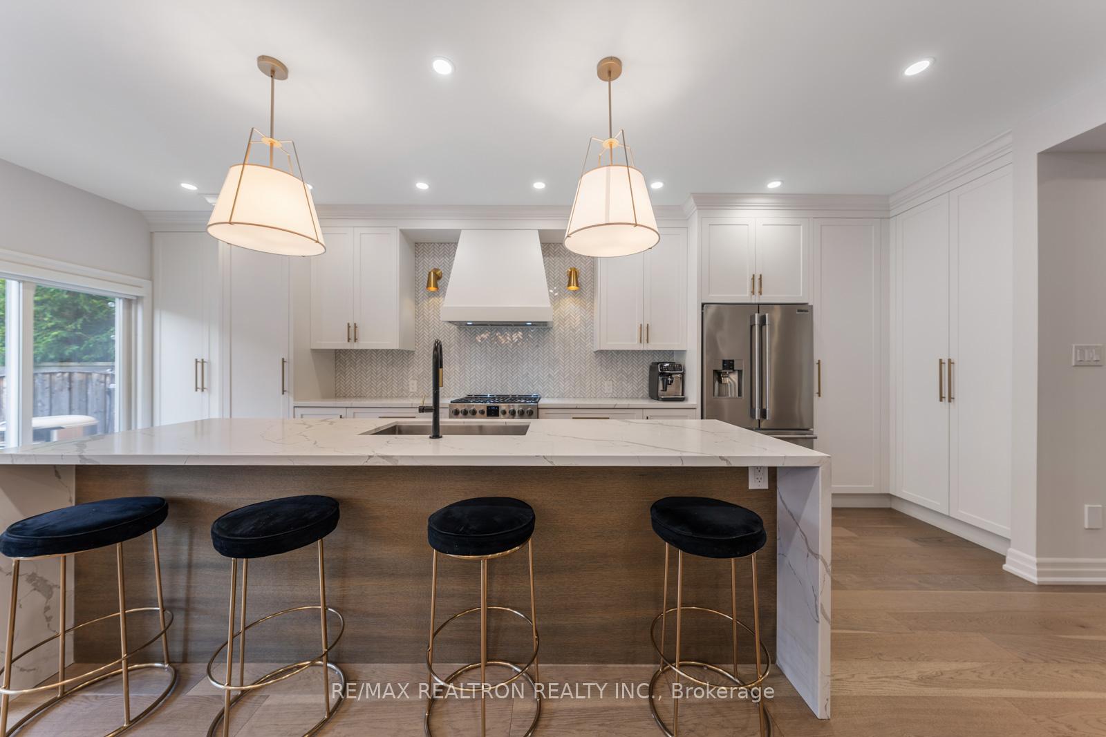 Photo 15 of 114 Mahogany Forest Drive, Vaughan, Patterson — HOMEH
