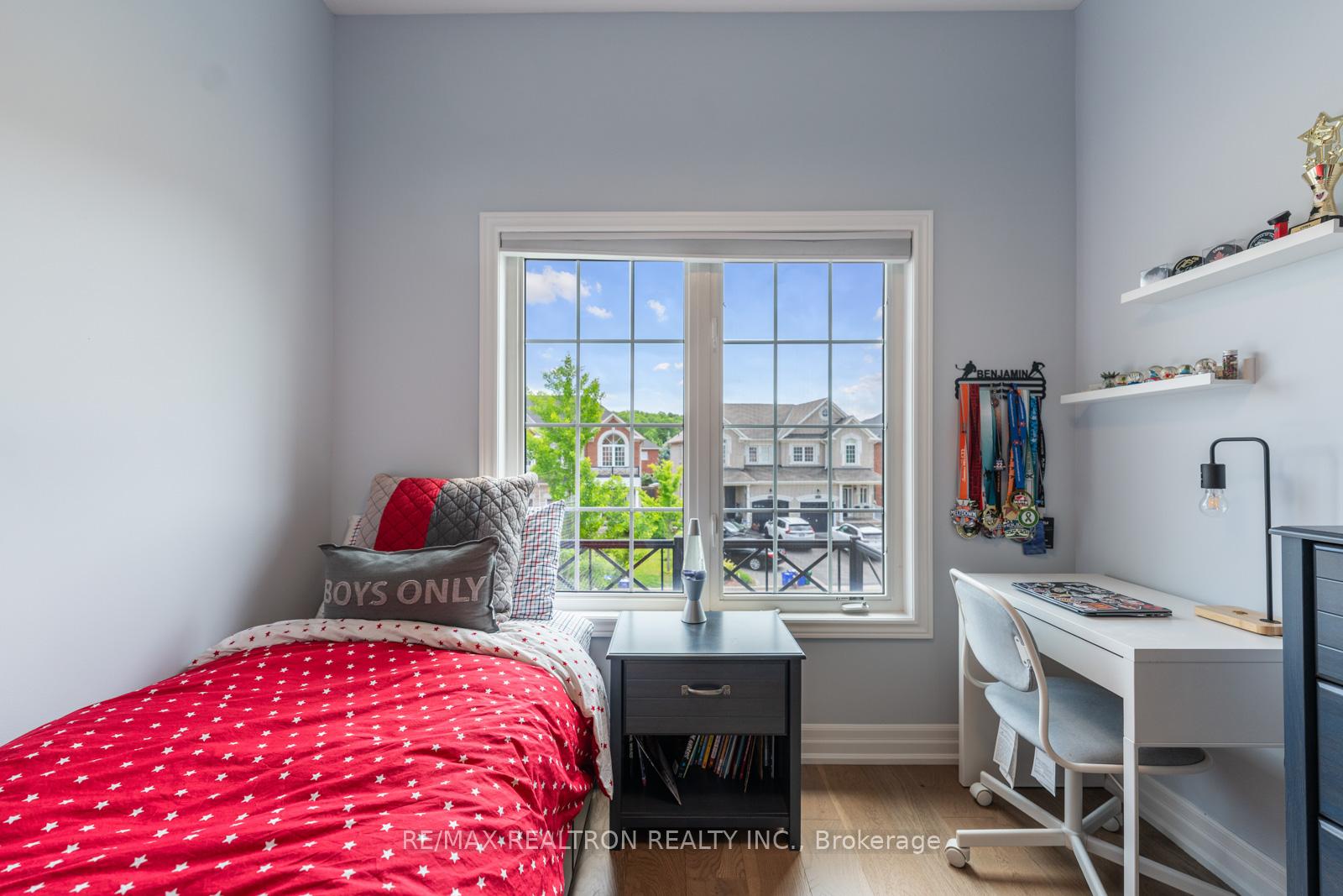 Photo 25 of 114 Mahogany Forest Drive, Vaughan, Patterson — HOMEH