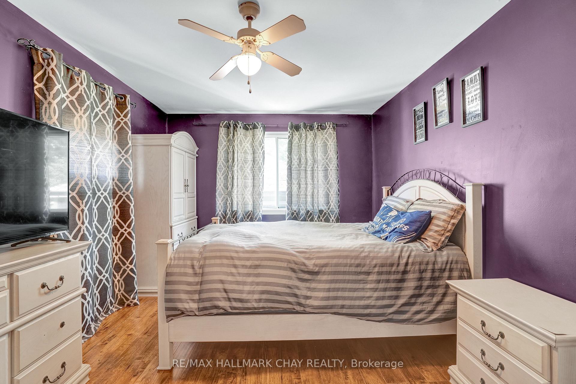 Photo 12 of 16 Austen Lane, Barrie, Letitia Heights — HOMEH