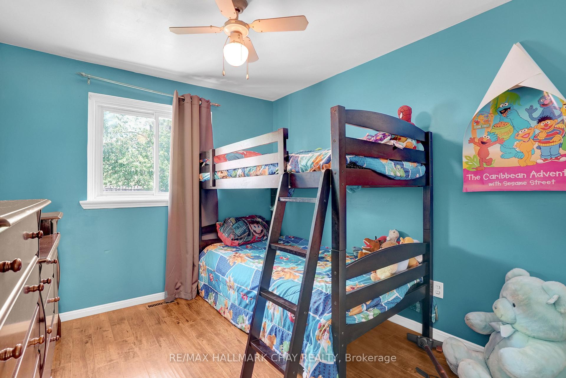 Photo 14 of 16 Austen Lane, Barrie, Letitia Heights — HOMEH