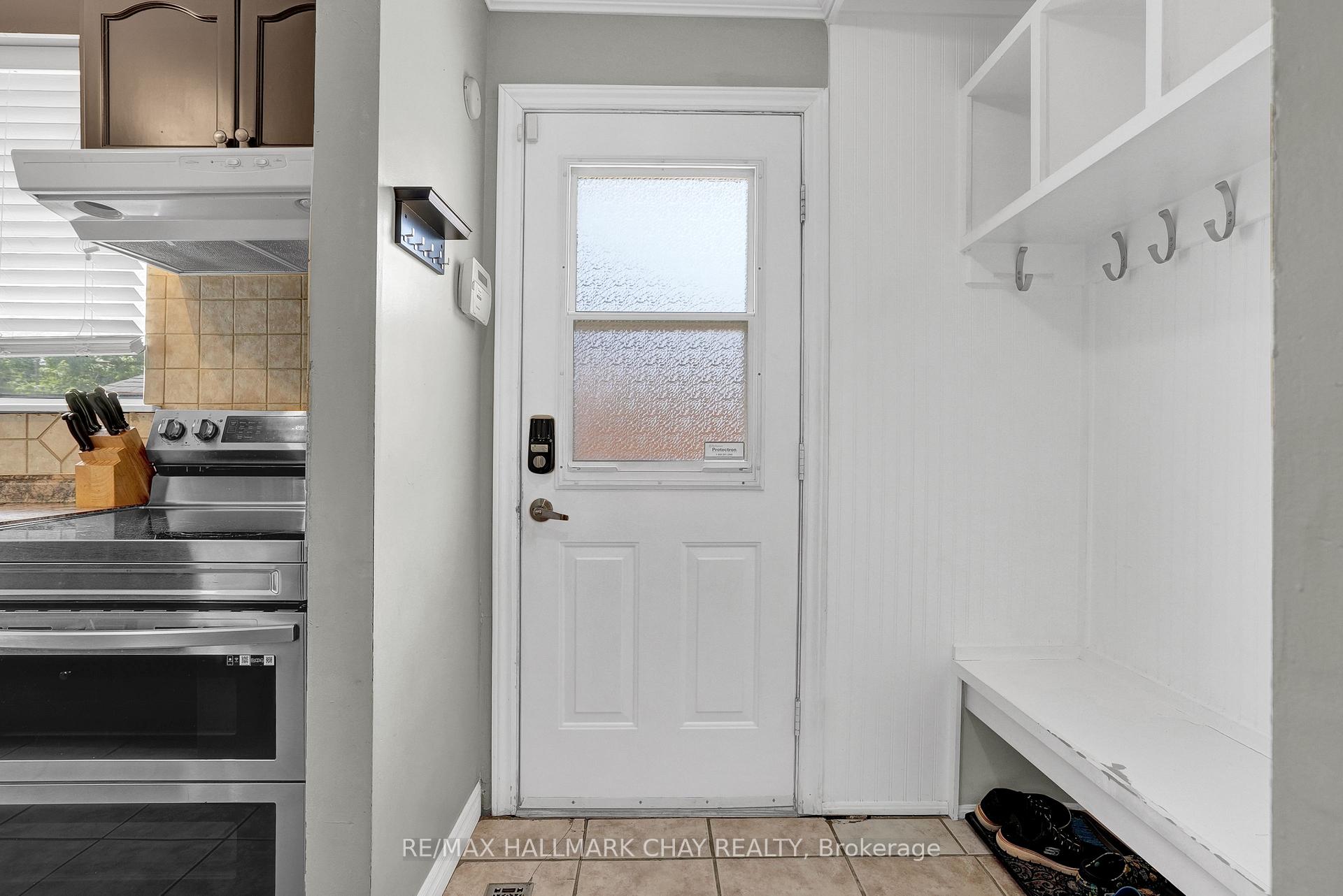 Photo 27 of 16 Austen Lane, Barrie, Letitia Heights — HOMEH