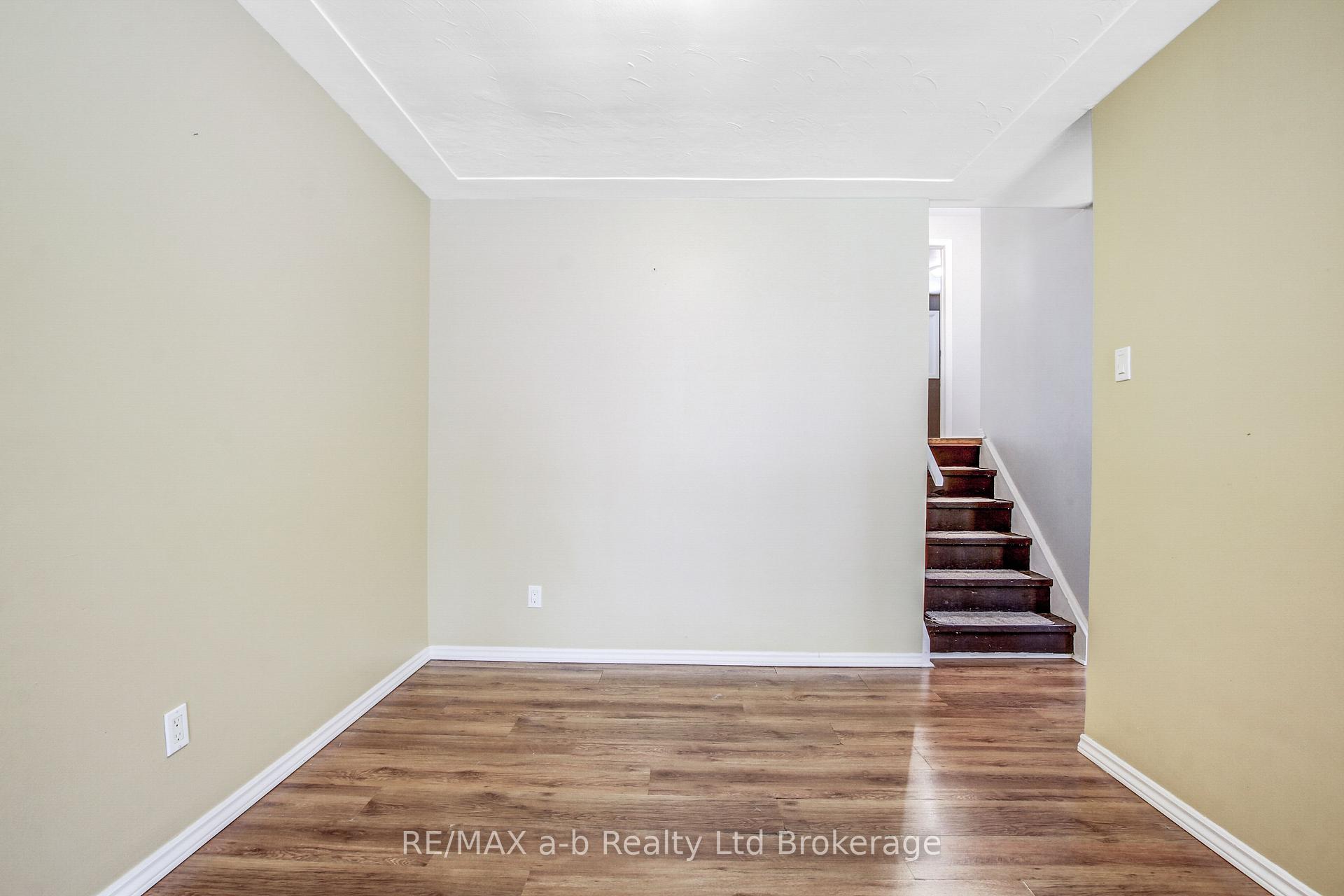 Photo 12 of 1292 Sorrel Road, London, East E — HOMEH