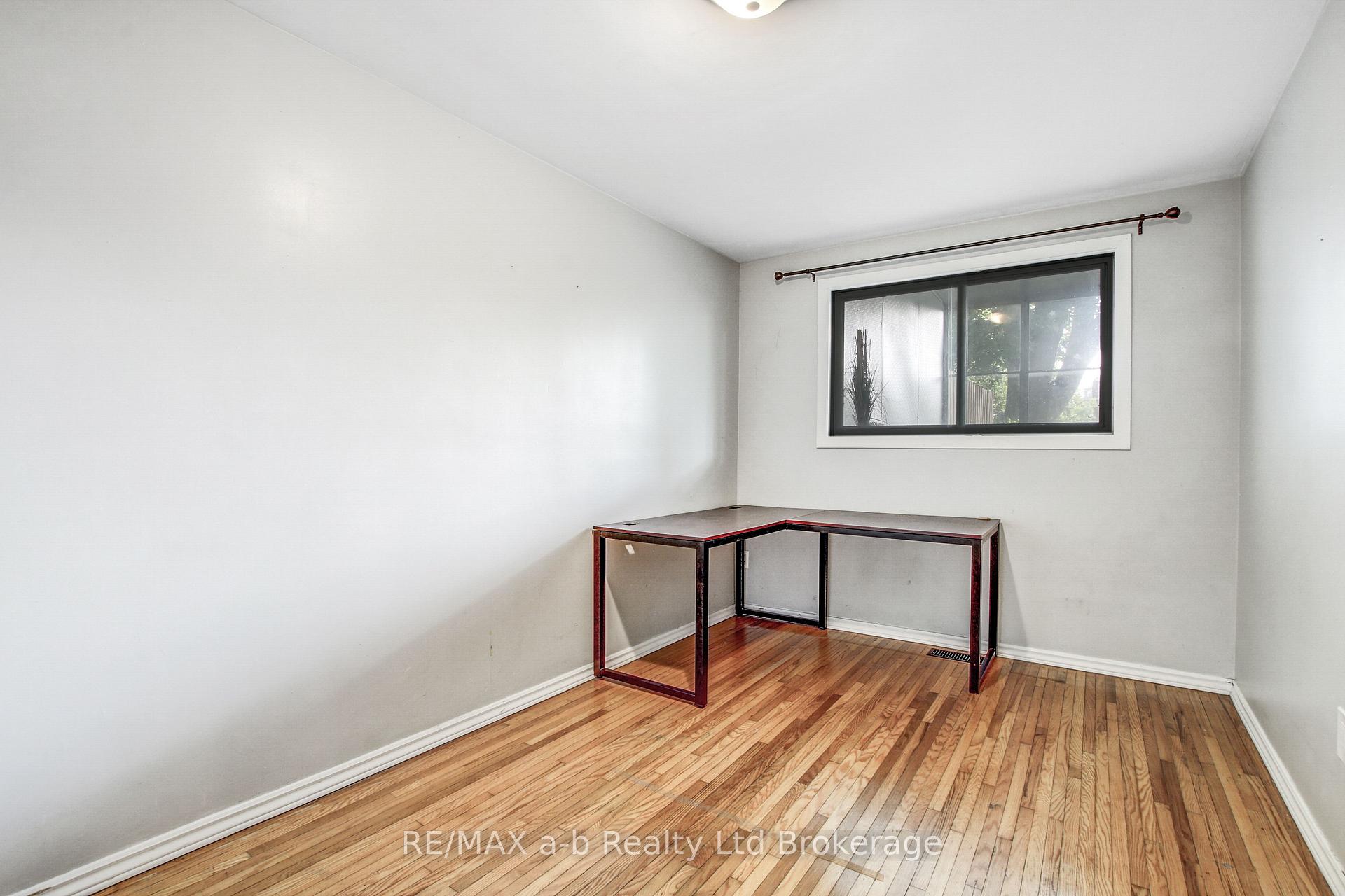 Photo 20 of 1292 Sorrel Road, London, East E — HOMEH