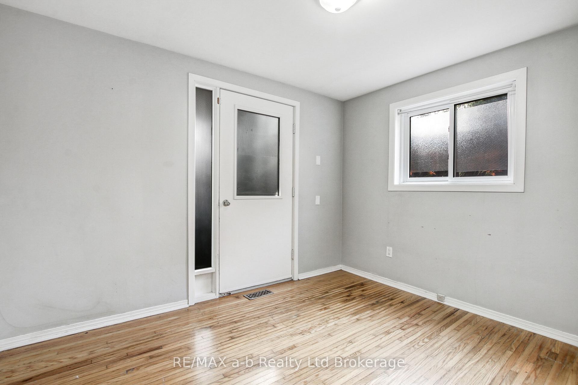 Photo 21 of 1292 Sorrel Road, London, East E — HOMEH