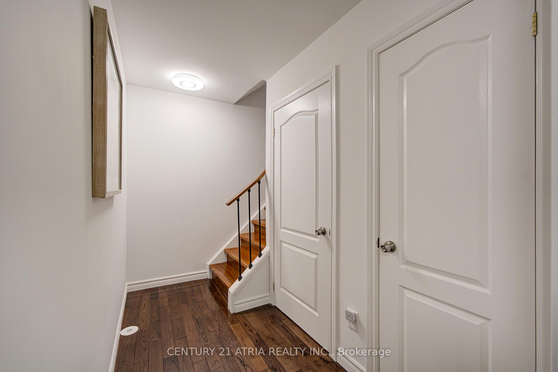 Photo 9 of 4 Sand Fern Way, Toronto, Roncesvalles — HOMEH