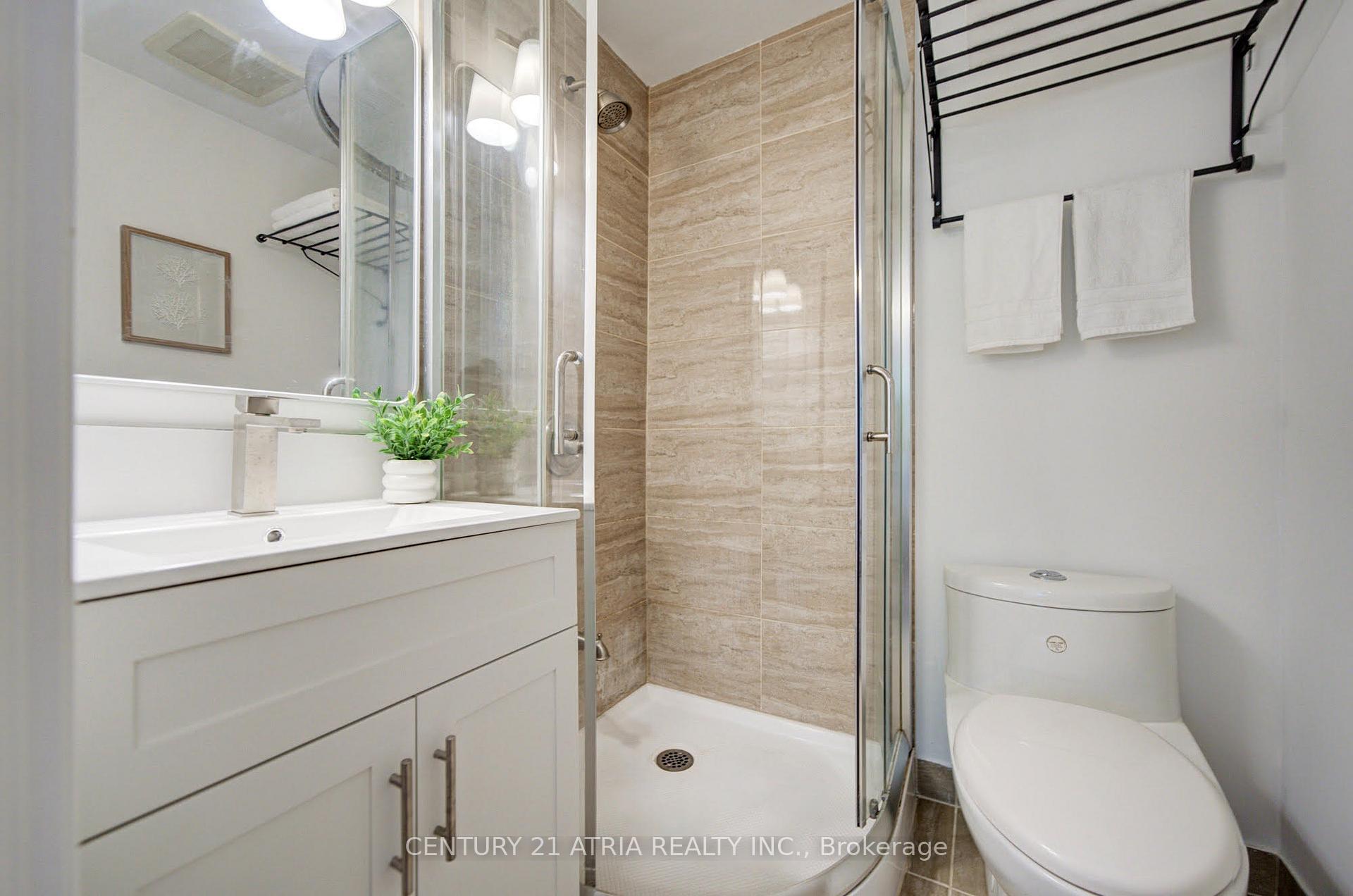 Photo 15 of 4 Sand Fern Way, Toronto, Roncesvalles — HOMEH