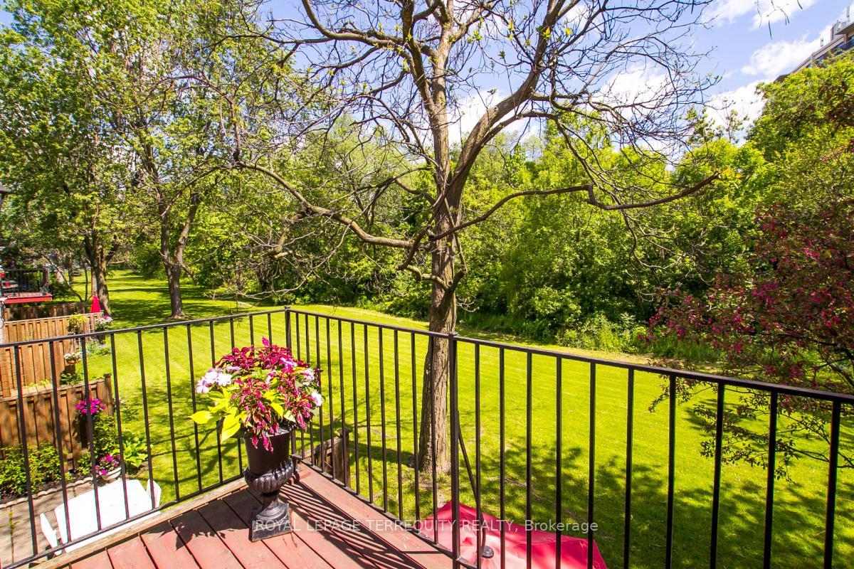 Photo 9 of Unit 103, 701 Burnhamthorpe Road, Etobicoke, Markland Wood — HOMEH