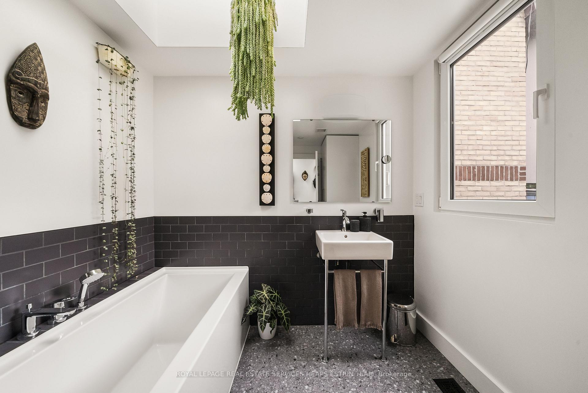 Photo 24 of 6 Sackville Place, Toronto, Cabbagetown-South St. James Town — HOMEH