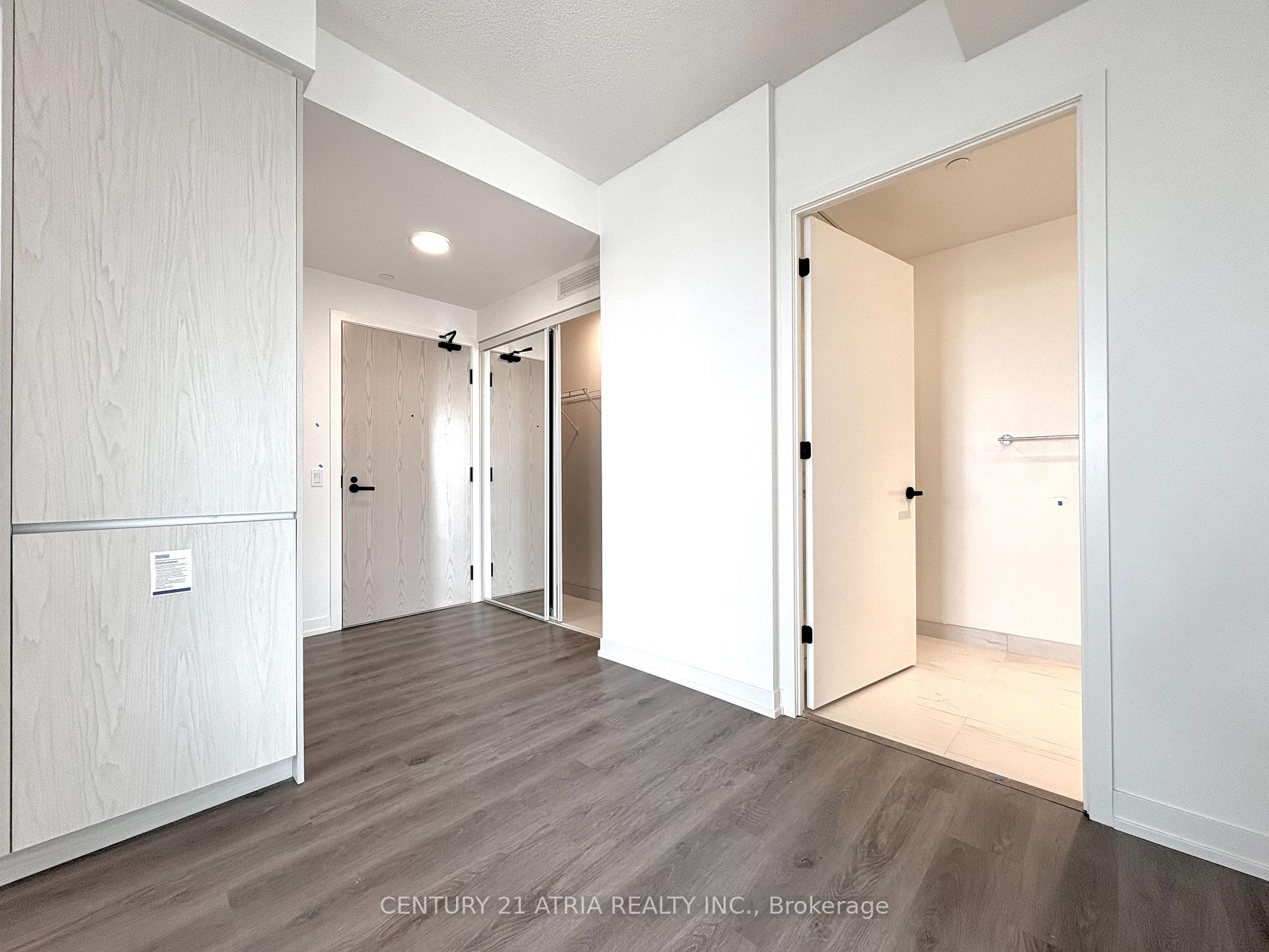 Photo 4 of Unit 2310, 28 Interchange Way, Vaughan, Vaughan Corporate Centre — HOMEH
