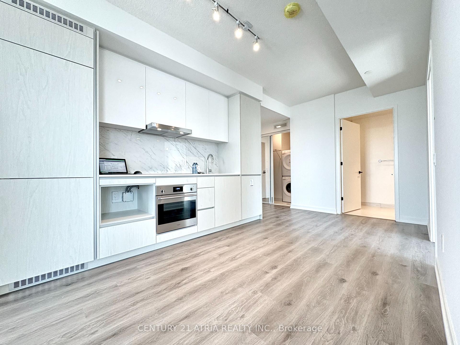 Photo 6 of Unit 2310, 28 Interchange Way, Vaughan, Vaughan Corporate Centre — HOMEH