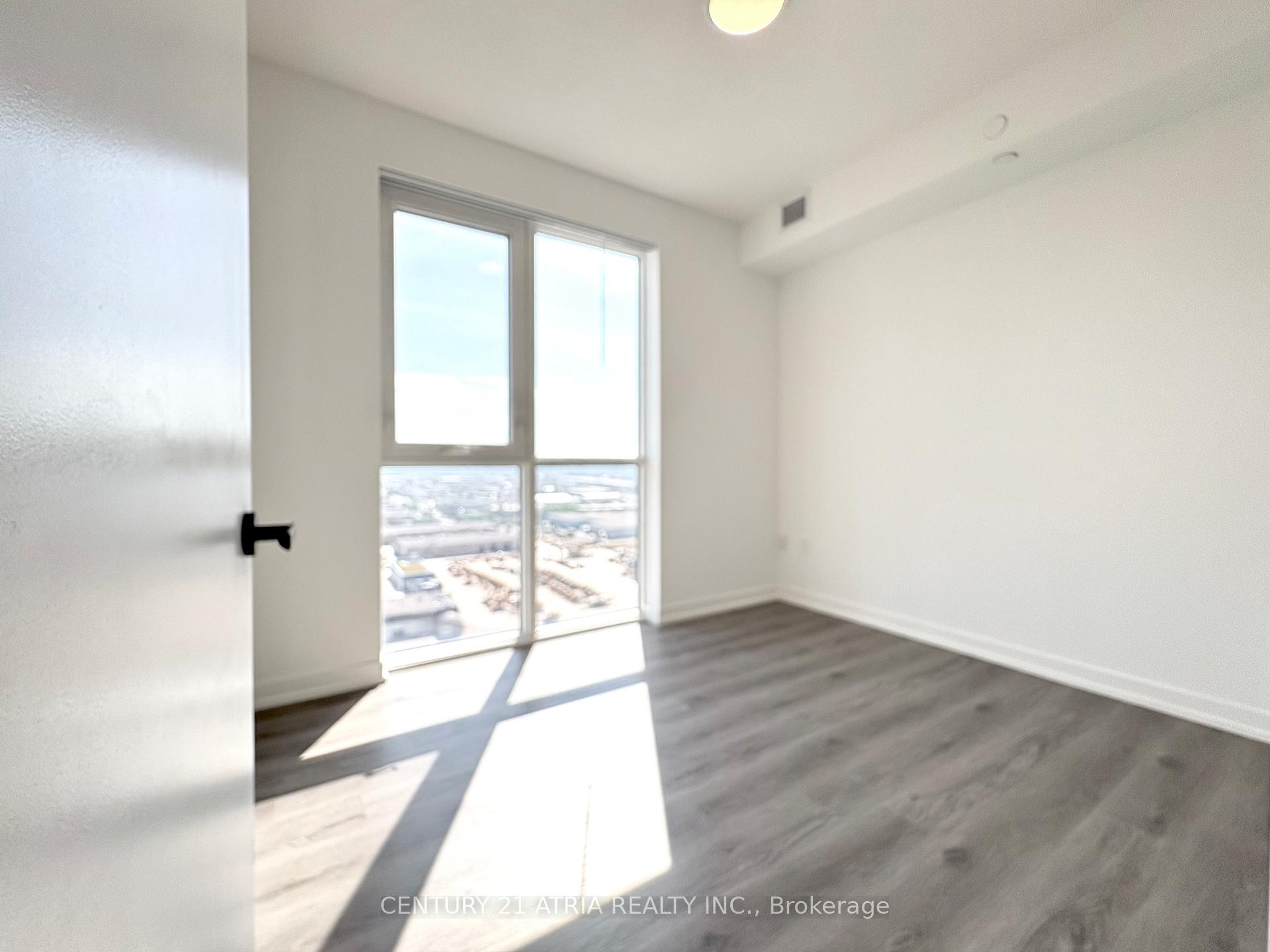 Photo 9 of Unit 2310, 28 Interchange Way, Vaughan, Vaughan Corporate Centre — HOMEH