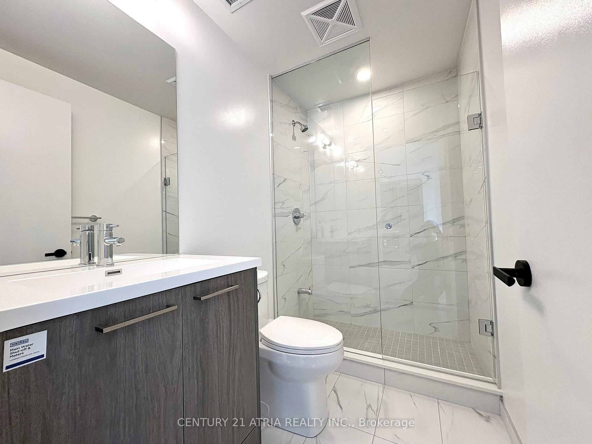 Photo 8 of Unit 805, 28 Interchange Way, Vaughan, Vaughan Corporate Centre — HOMEH