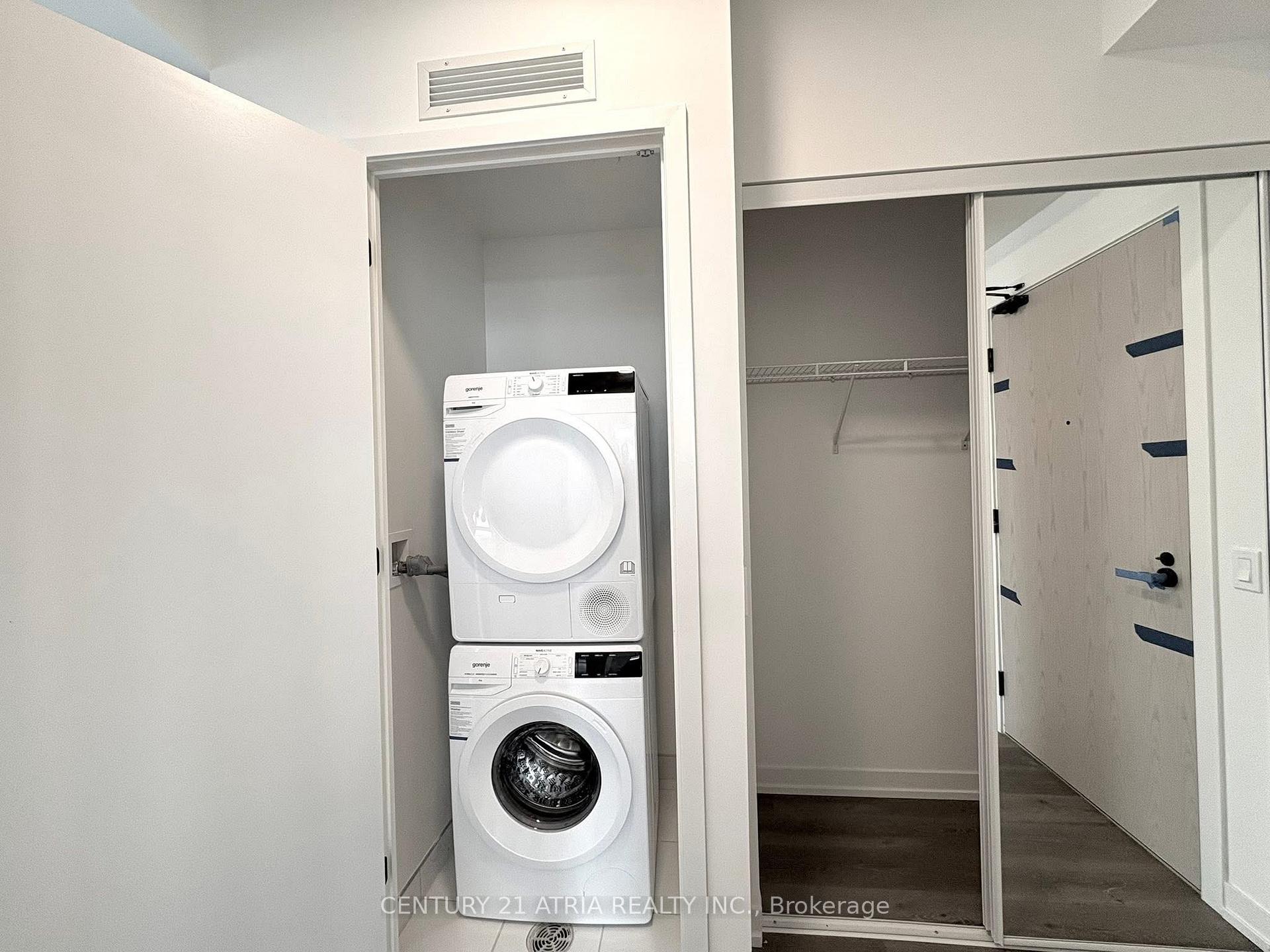 Photo 9 of Unit 805, 28 Interchange Way, Vaughan, Vaughan Corporate Centre — HOMEH