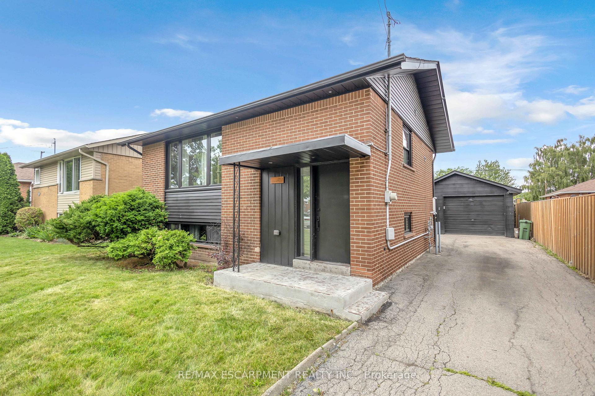 Photo 5 of 253 Fernwood Crescent, Hamilton, Hampton Heights — HOMEH