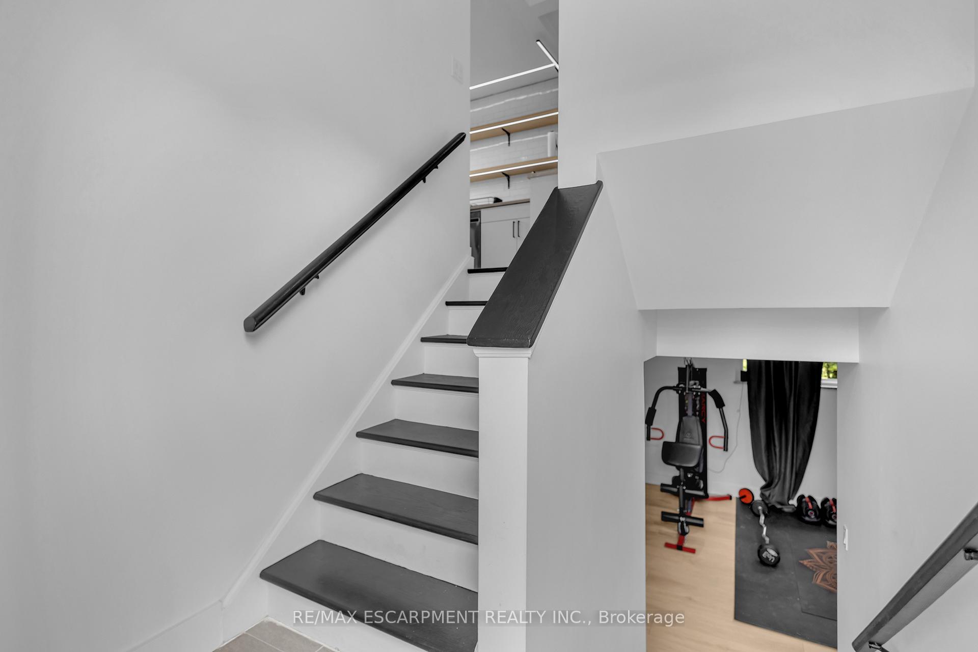 Photo 22 of 253 Fernwood Crescent, Hamilton, Hampton Heights — HOMEH