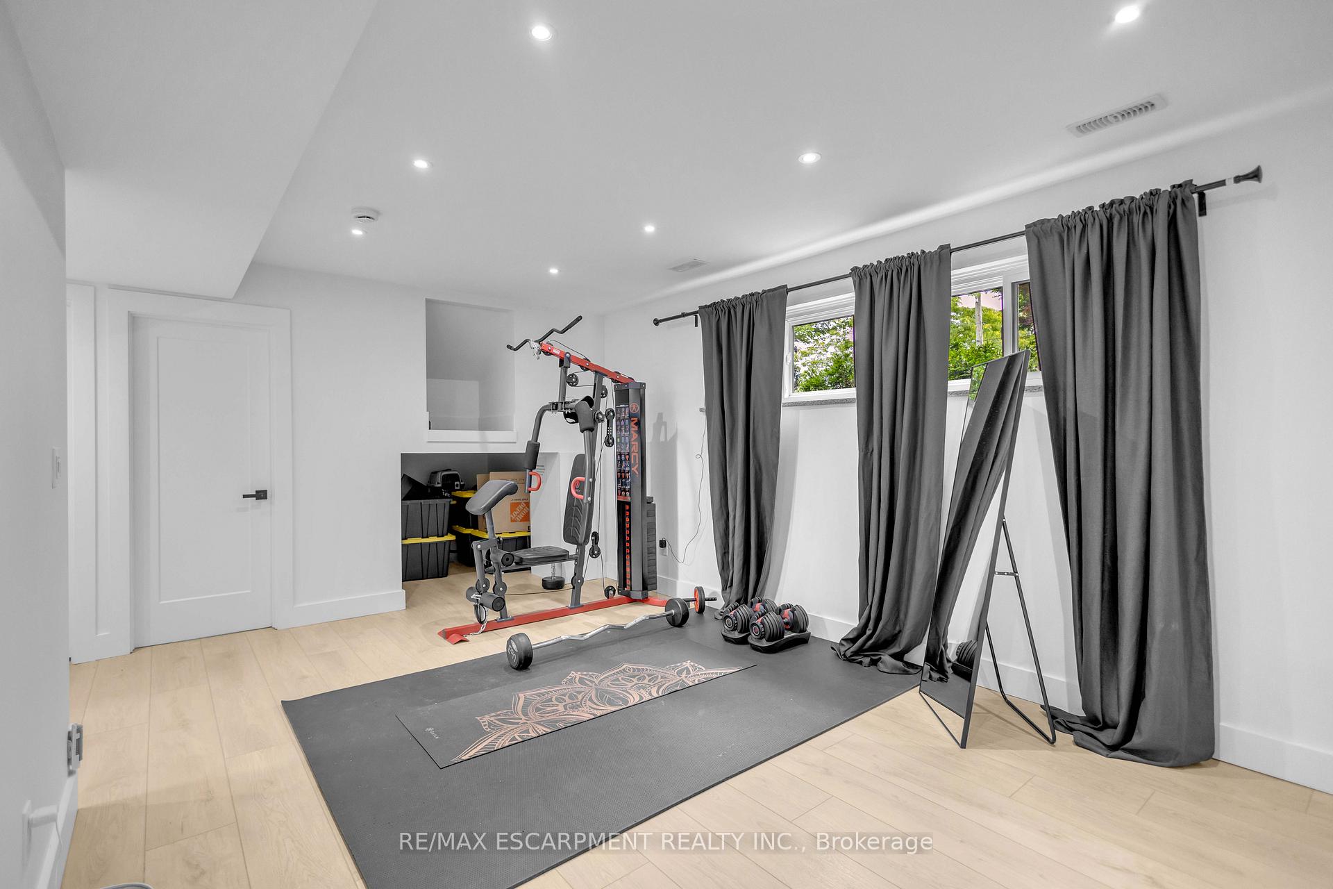 Photo 24 of 253 Fernwood Crescent, Hamilton, Hampton Heights — HOMEH