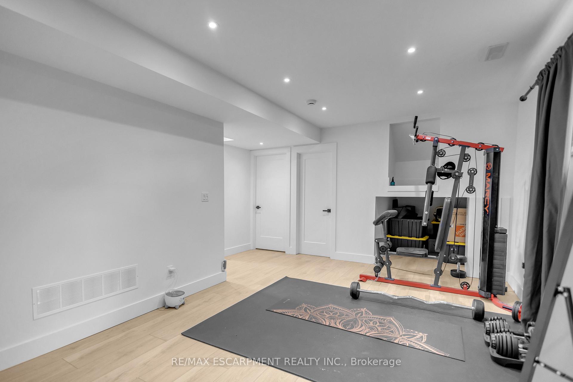 Photo 25 of 253 Fernwood Crescent, Hamilton, Hampton Heights — HOMEH