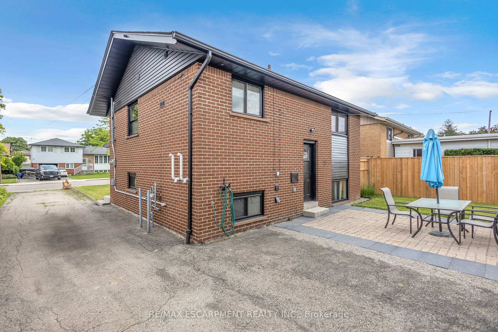 Photo 30 of 253 Fernwood Crescent, Hamilton, Hampton Heights — HOMEH