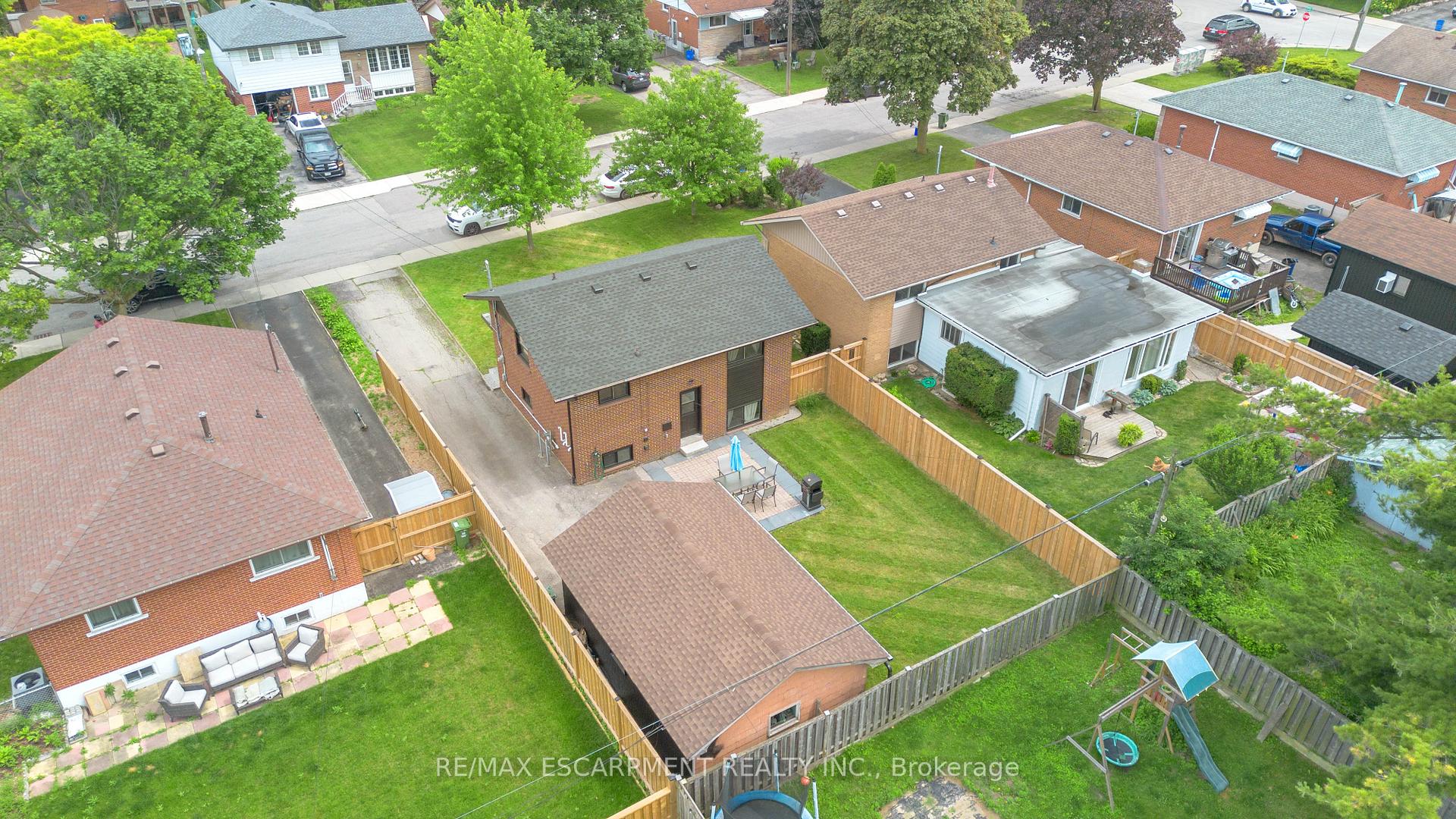Photo 40 of 253 Fernwood Crescent, Hamilton, Hampton Heights — HOMEH