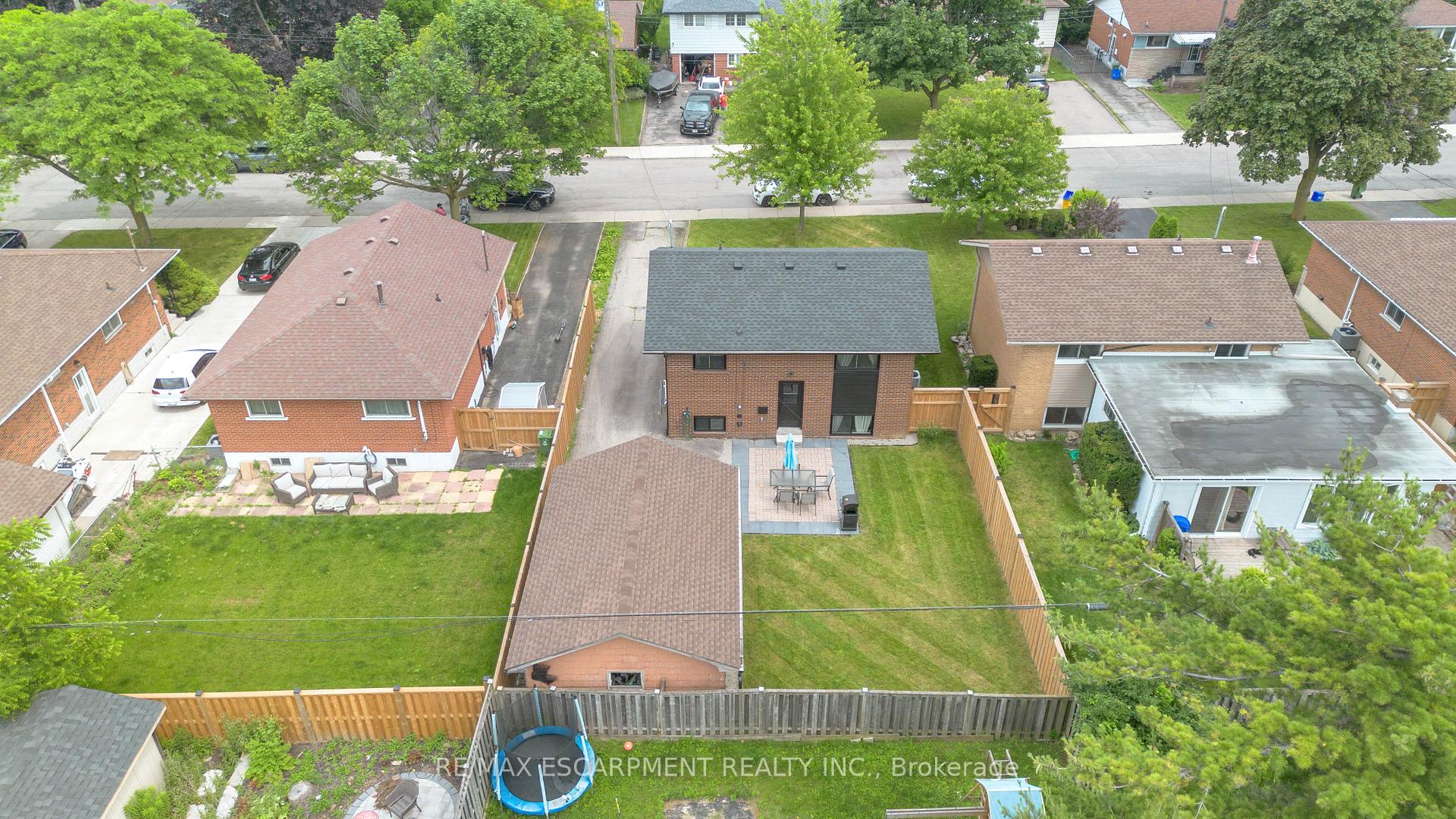 Photo 41 of 253 Fernwood Crescent, Hamilton, Hampton Heights — HOMEH