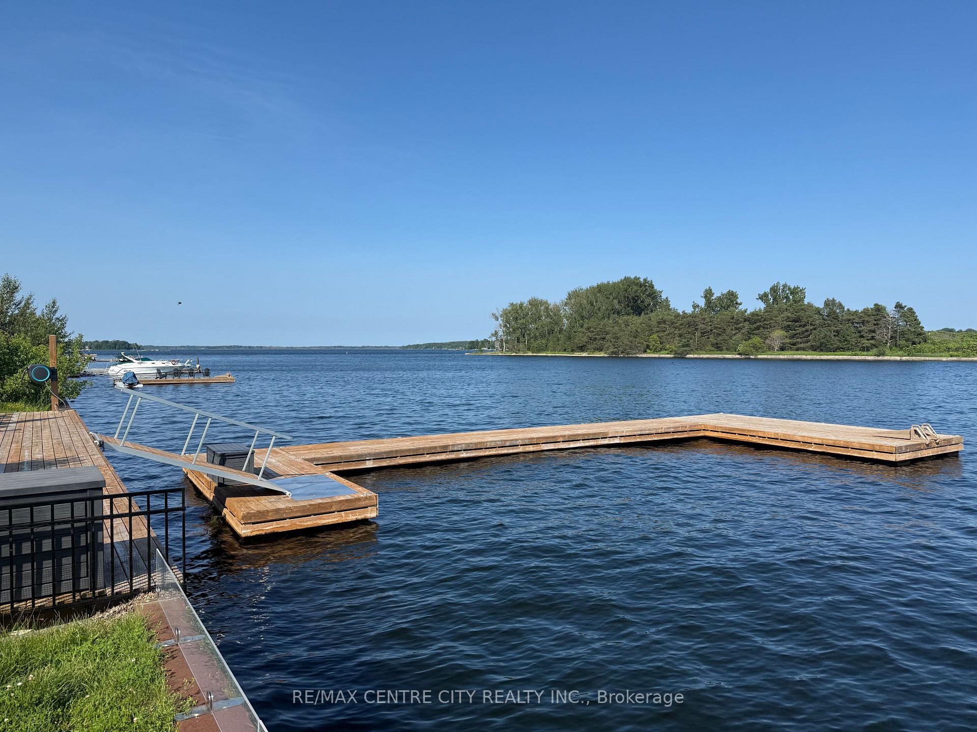 Photo 3 of 41 Dock Lane, Tay, Port McNicoll — HOMEH