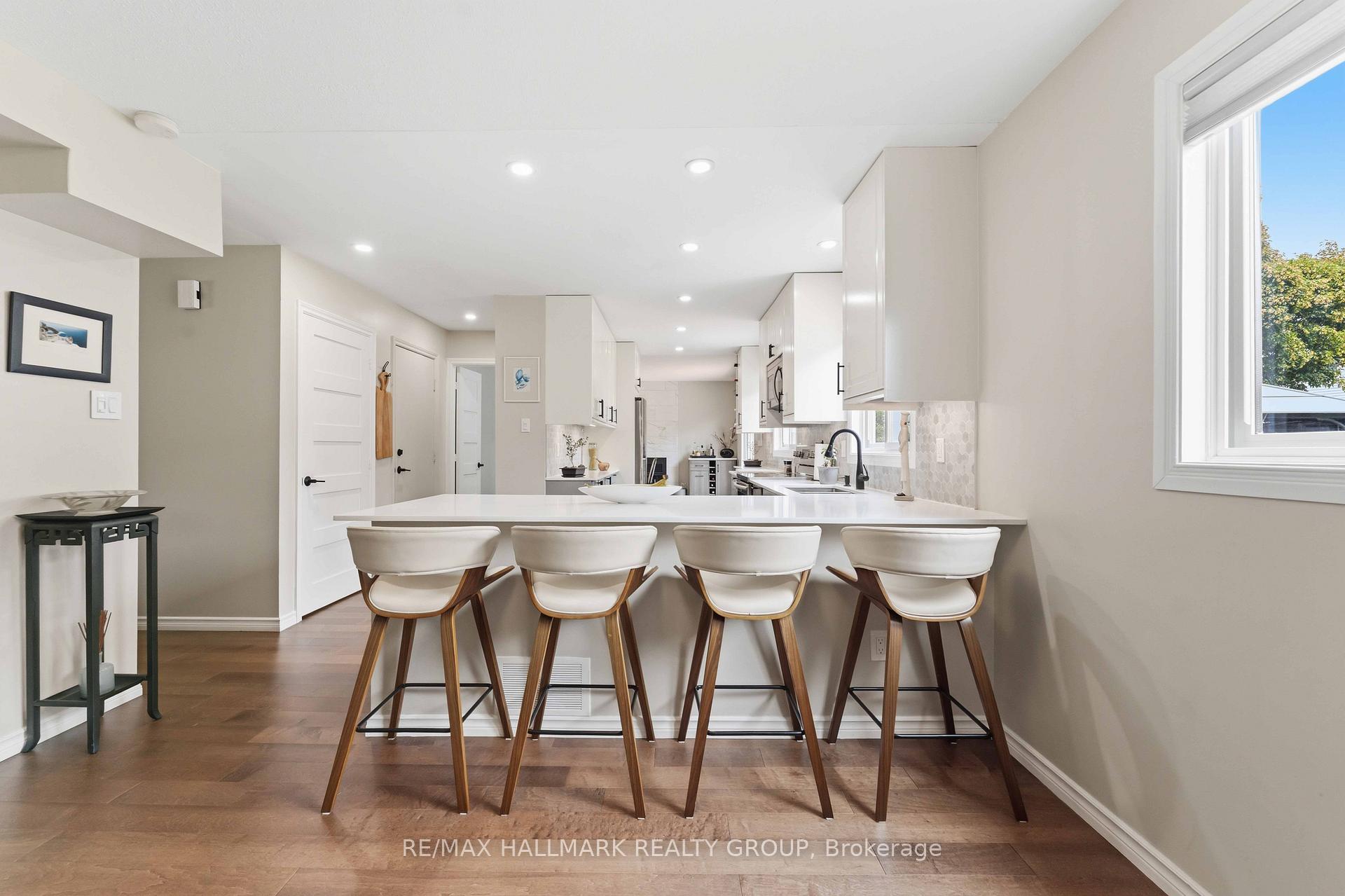 Photo 11 of 1593 Bottriell Way, Ottawa, Fallingbrook/Pineridge — HOMEH
