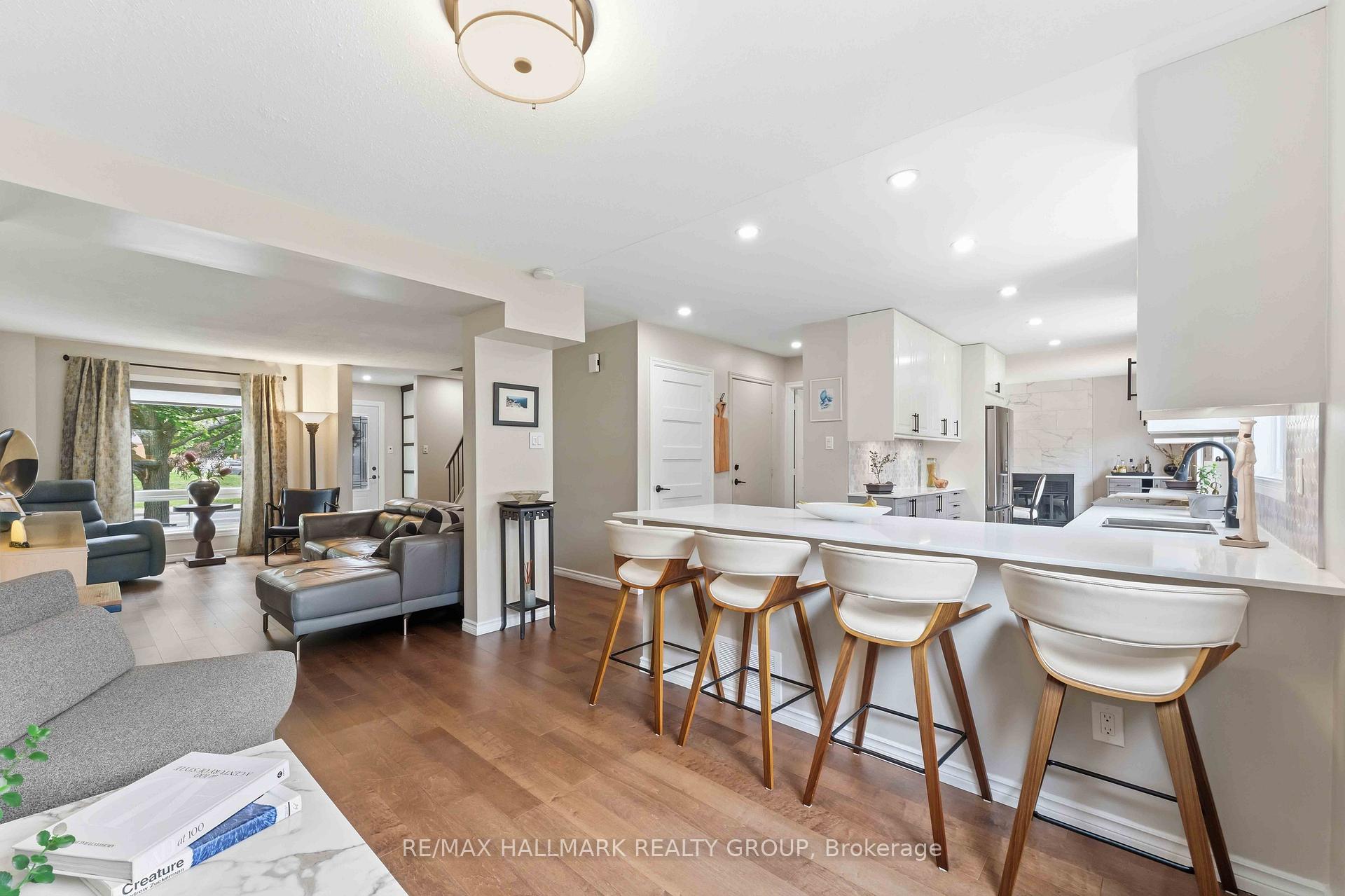 Photo 12 of 1593 Bottriell Way, Ottawa, Fallingbrook/Pineridge — HOMEH