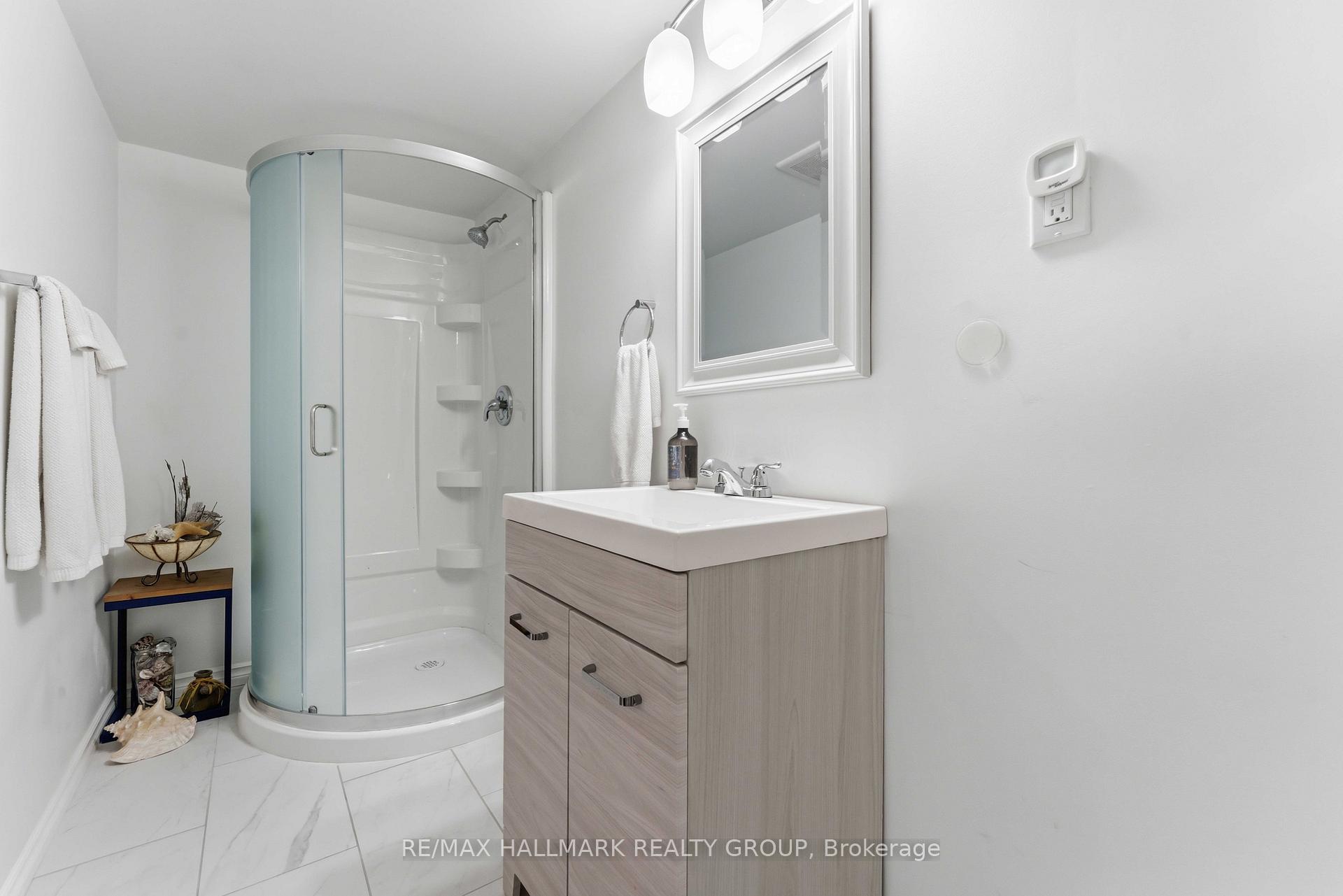 Photo 38 of 1593 Bottriell Way, Ottawa, Fallingbrook/Pineridge — HOMEH