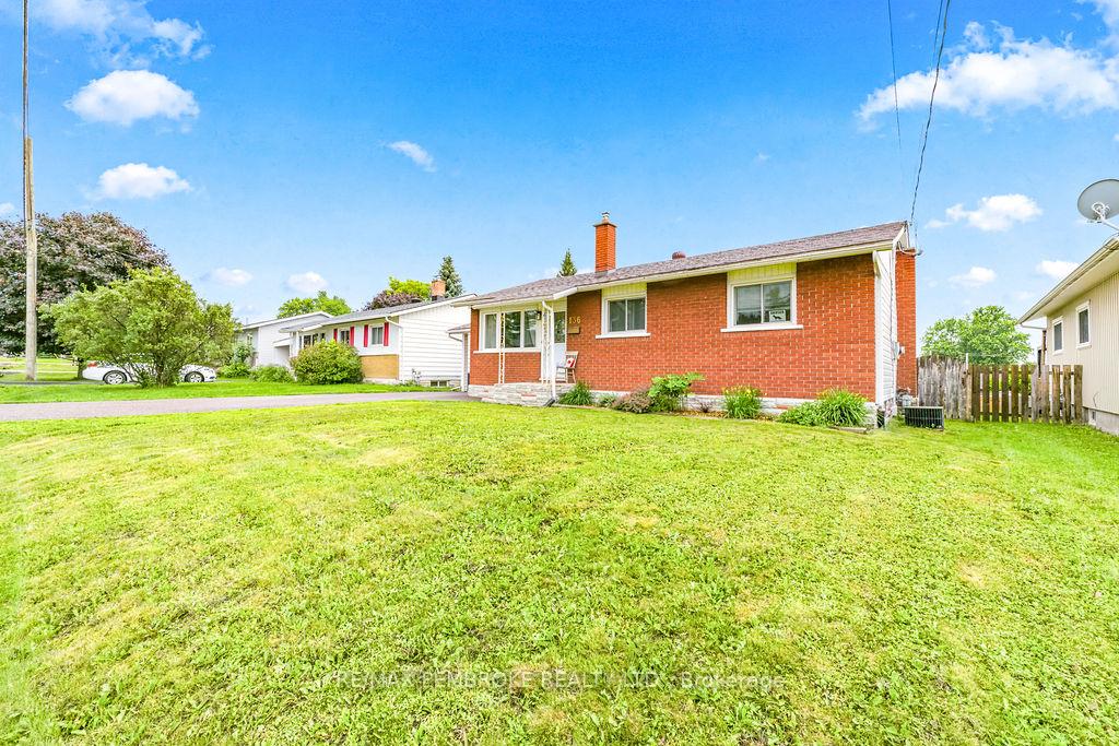 Photo 29 of 136 Ellis Avenue, Pembroke, Pembroke — HOMEH