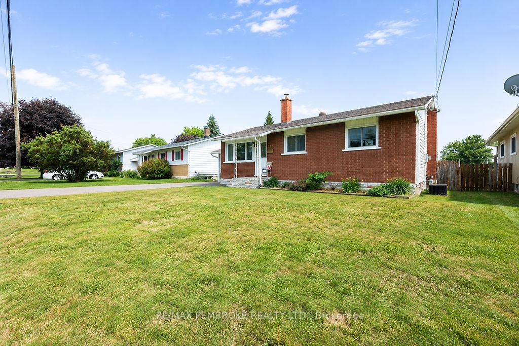 Photo 37 of 136 Ellis Avenue, Pembroke, Pembroke — HOMEH