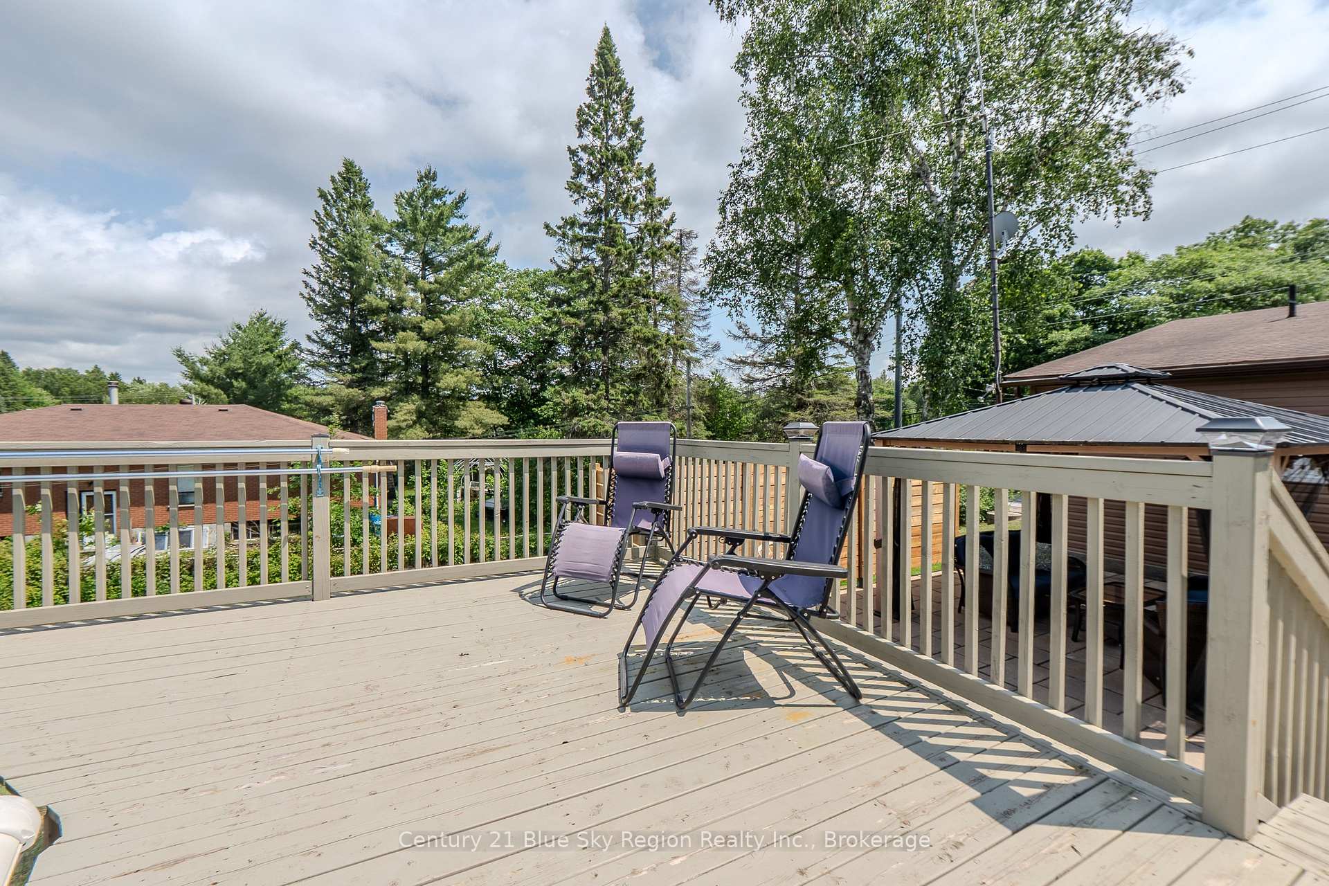 Photo 38 of 278 Tower Drive, North Bay, Airport — HOMEH