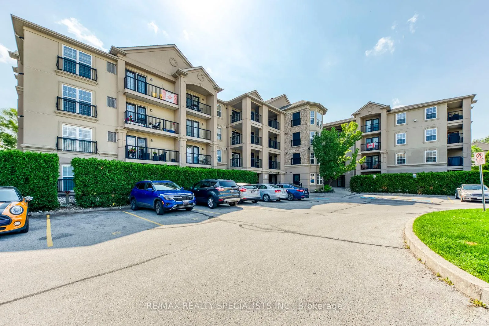Photo 1 of Unit 308, 2035 Appleby Line, Burlington, Uptown — HOMEH