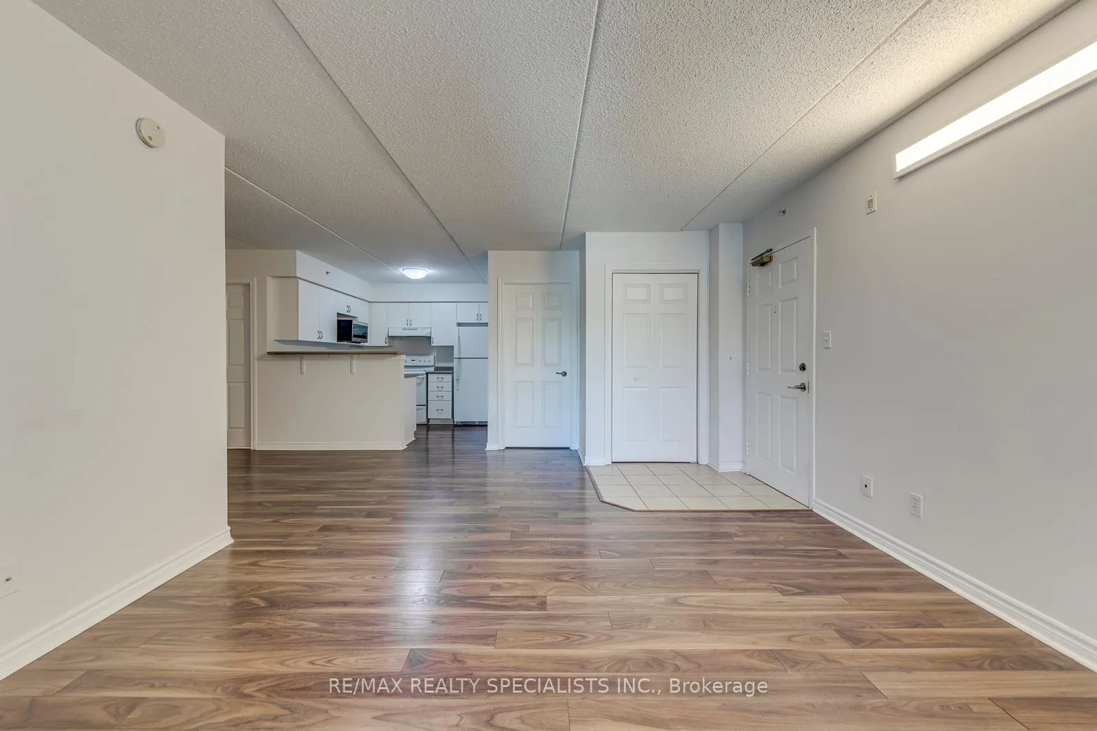 Photo 9 of Unit 308, 2035 Appleby Line, Burlington, Uptown — HOMEH