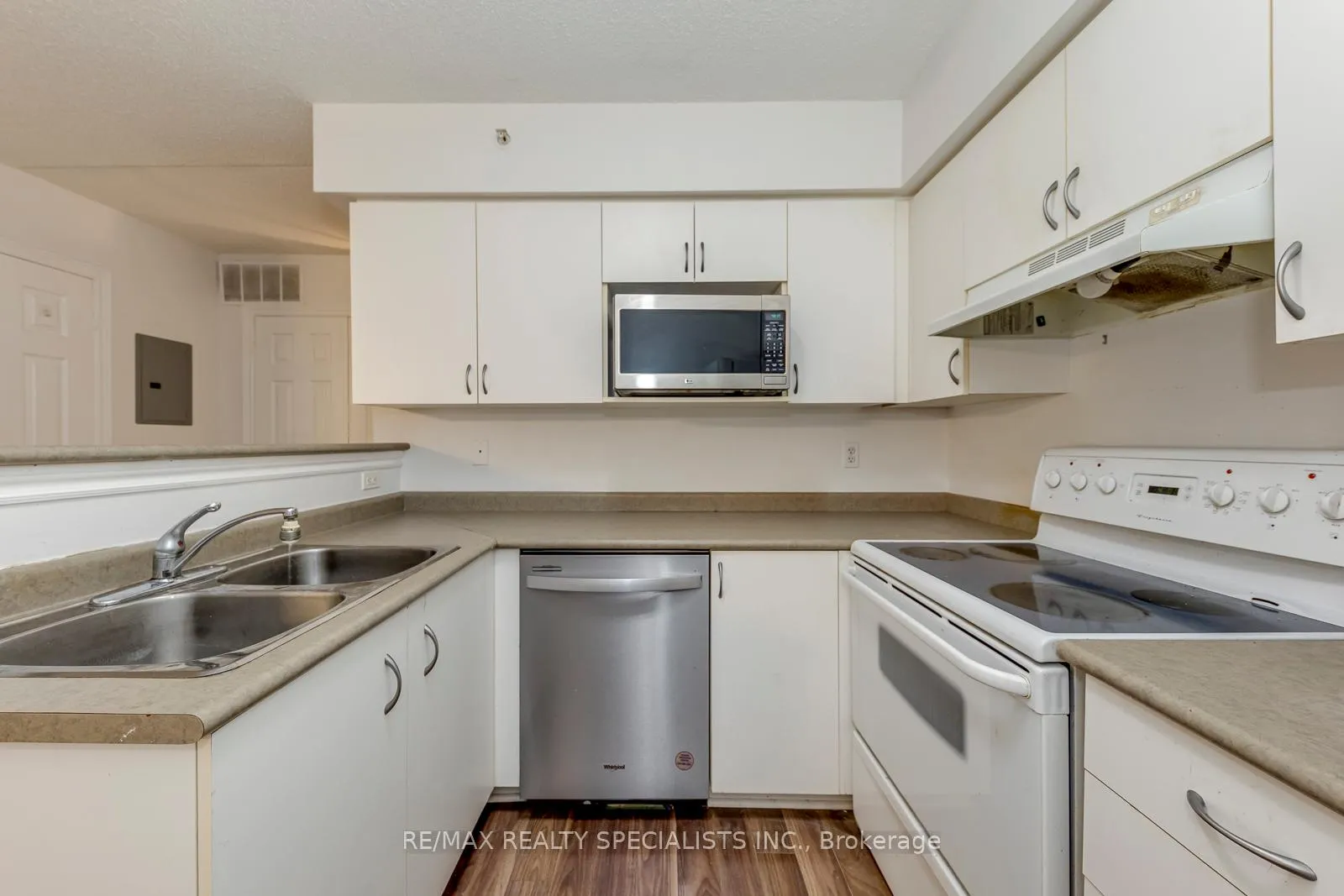 Photo 15 of Unit 308, 2035 Appleby Line, Burlington, Uptown — HOMEH