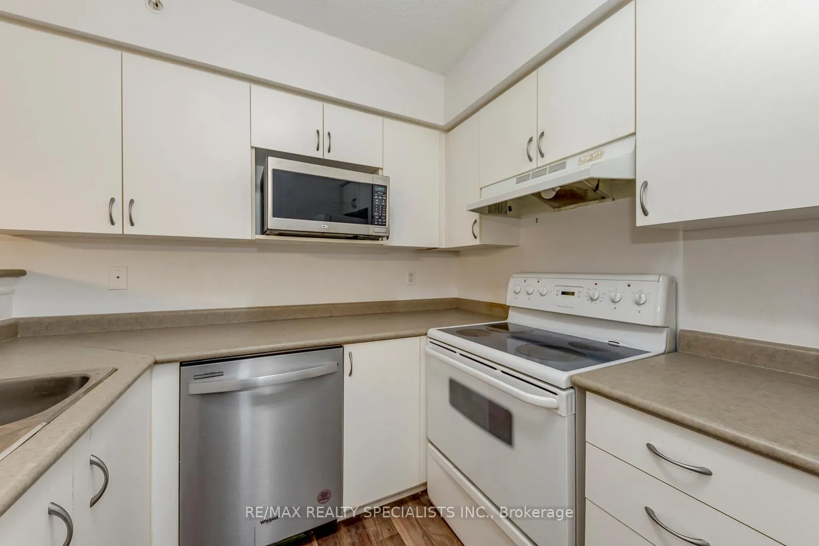 Photo 16 of Unit 308, 2035 Appleby Line, Burlington, Uptown — HOMEH