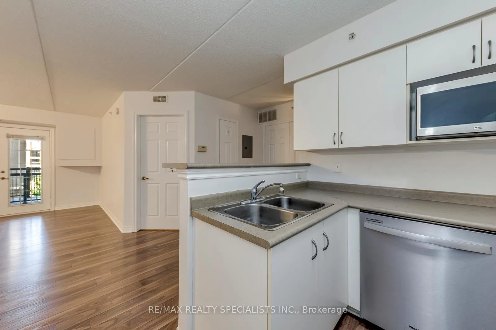 Photo 17 of Unit 308, 2035 Appleby Line, Burlington, Uptown — HOMEH
