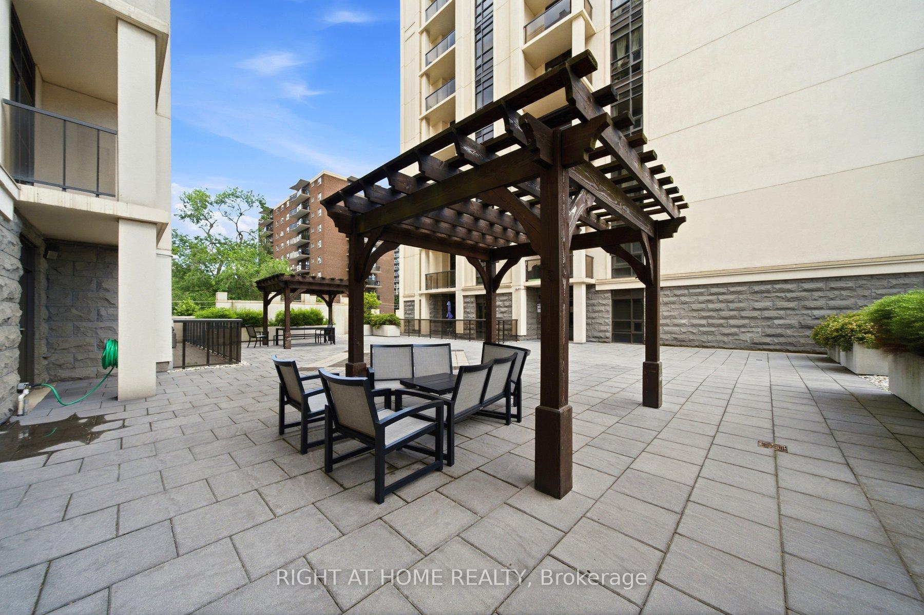Photo 16 of Unit 603, 81 Robinson Street, Hamilton, Durand — HOMEH