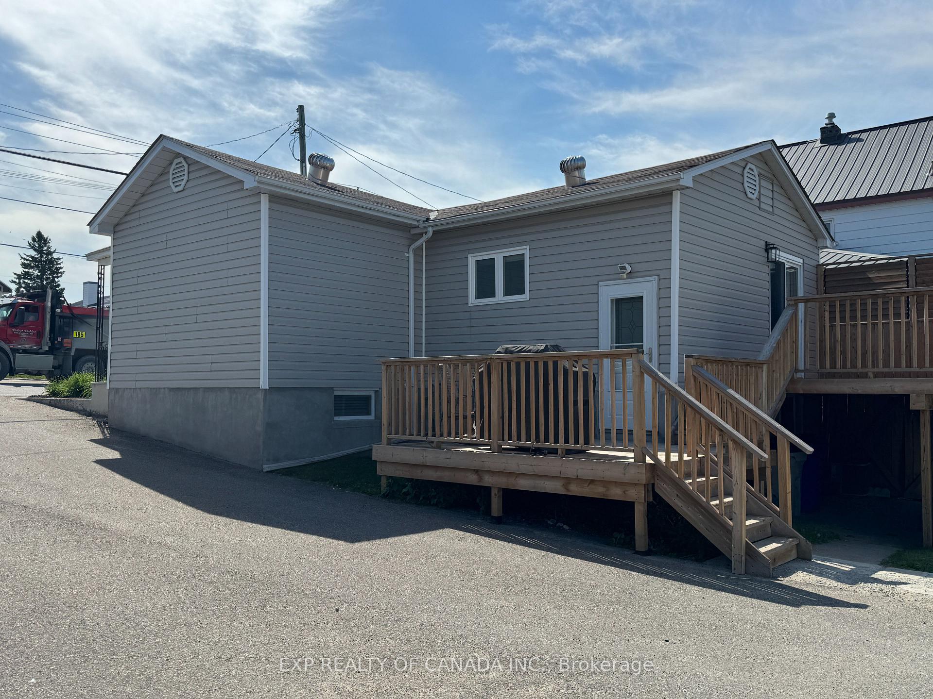 Photo 3 of 509 Pine Street S, Timmins, TS - SE — HOMEH