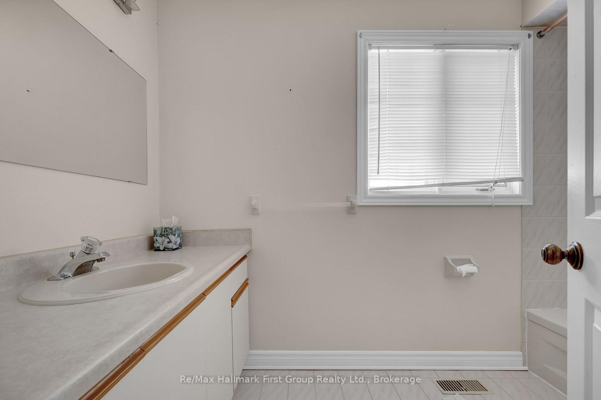 Photo 30 of 1911 Rosebank Road, Pickering, Amberlea — HOMEH