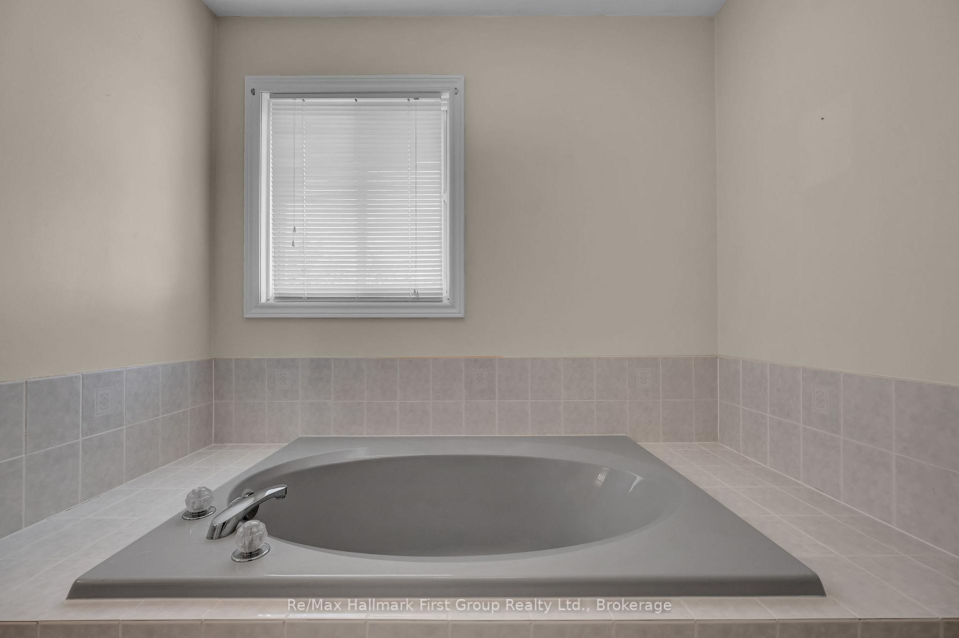 Photo 36 of 1911 Rosebank Road, Pickering, Amberlea — HOMEH