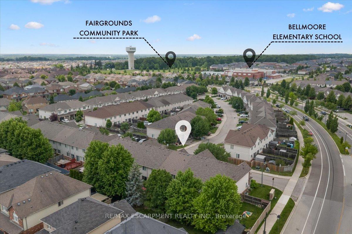 Photo 4 of Unit 3, 222 Fall Fair Way, Hamilton, Binbrook — HOMEH