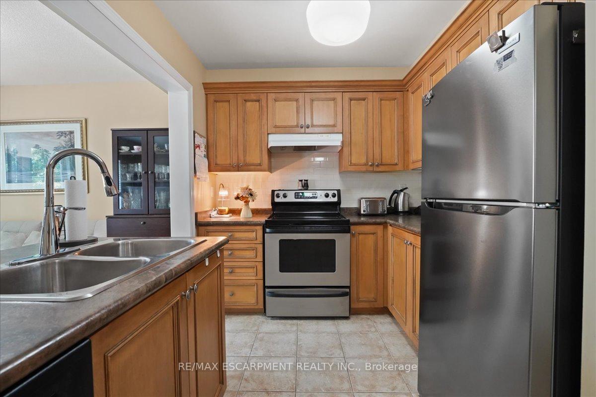 Photo 14 of Unit 3, 222 Fall Fair Way, Hamilton, Binbrook — HOMEH