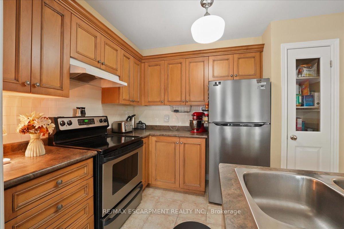 Photo 16 of Unit 3, 222 Fall Fair Way, Hamilton, Binbrook — HOMEH