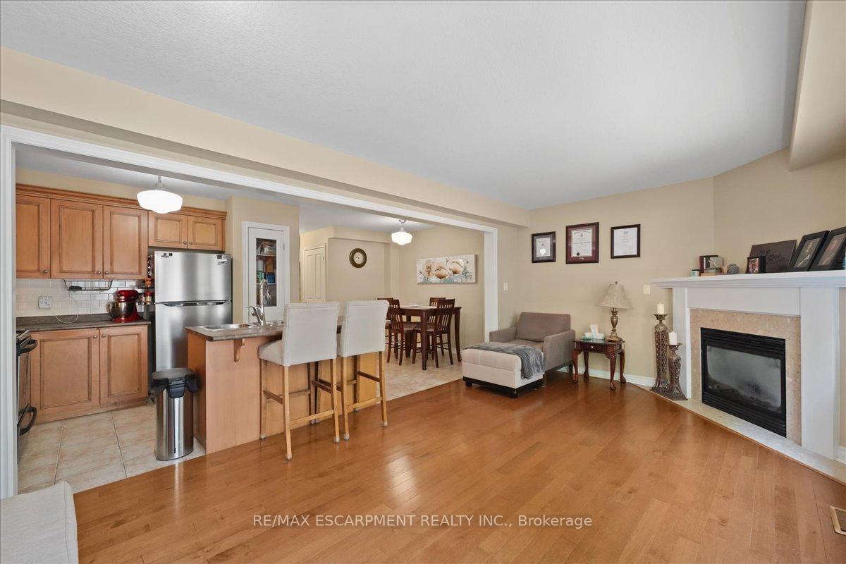 Photo 19 of Unit 3, 222 Fall Fair Way, Hamilton, Binbrook — HOMEH