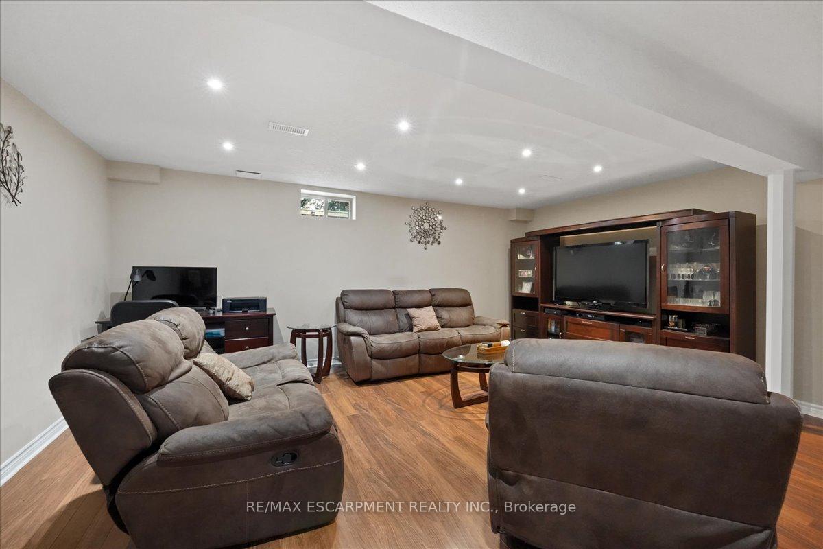 Photo 33 of Unit 3, 222 Fall Fair Way, Hamilton, Binbrook — HOMEH