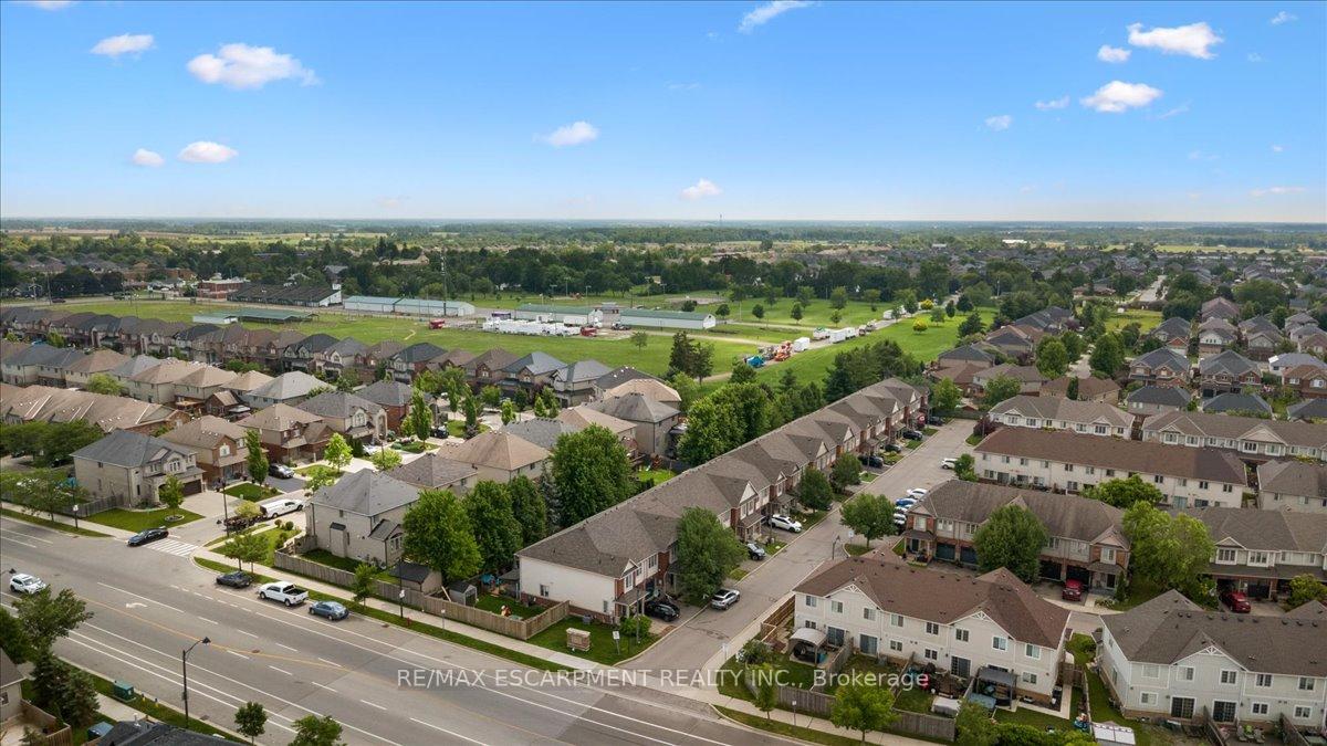 Photo 48 of Unit 3, 222 Fall Fair Way, Hamilton, Binbrook — HOMEH