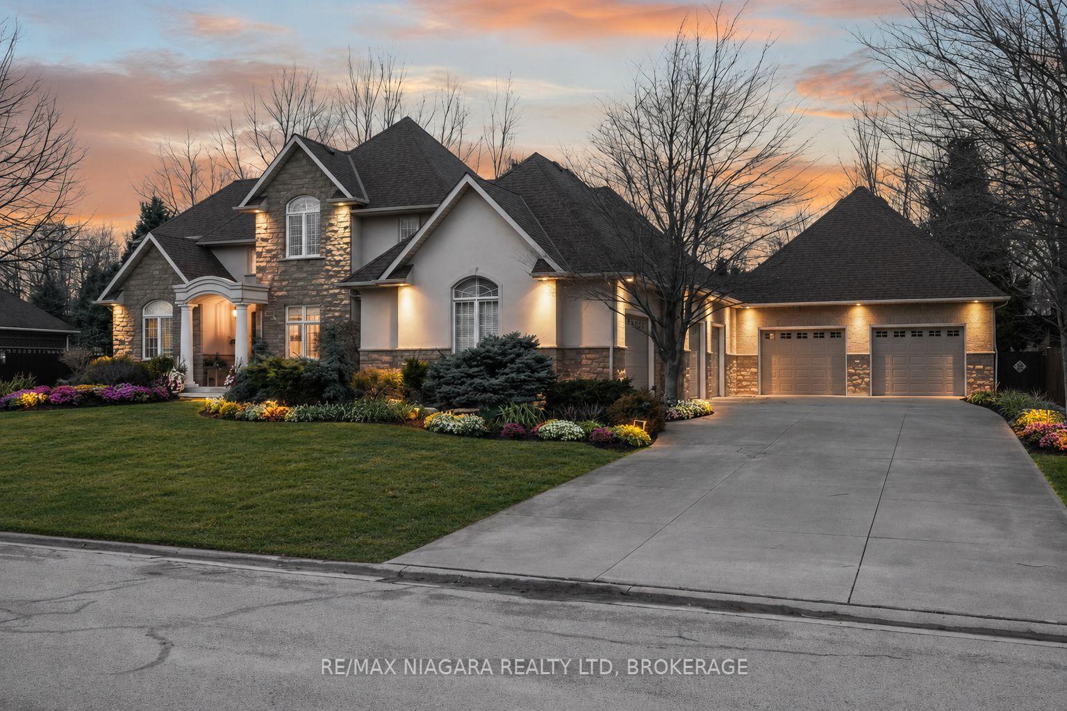Photo 36 of 6775 Domenic Crescent, Niagara Falls, Stamford — HOMEH