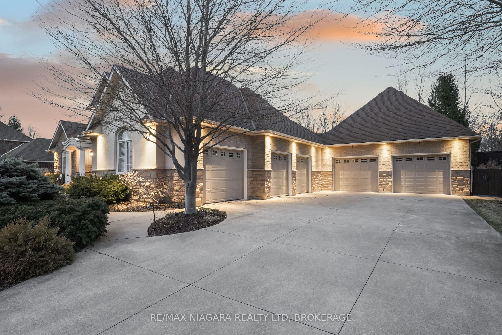 Photo 38 of 6775 Domenic Crescent, Niagara Falls, Stamford — HOMEH